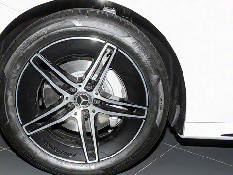 2025�� �Ŀ� E 300 ʱ�����˶���