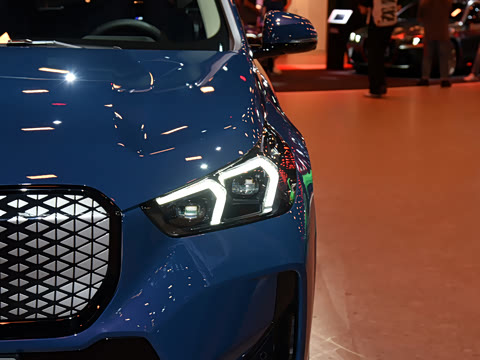 2025�� xDrive30L M�˶���ҹ��װ