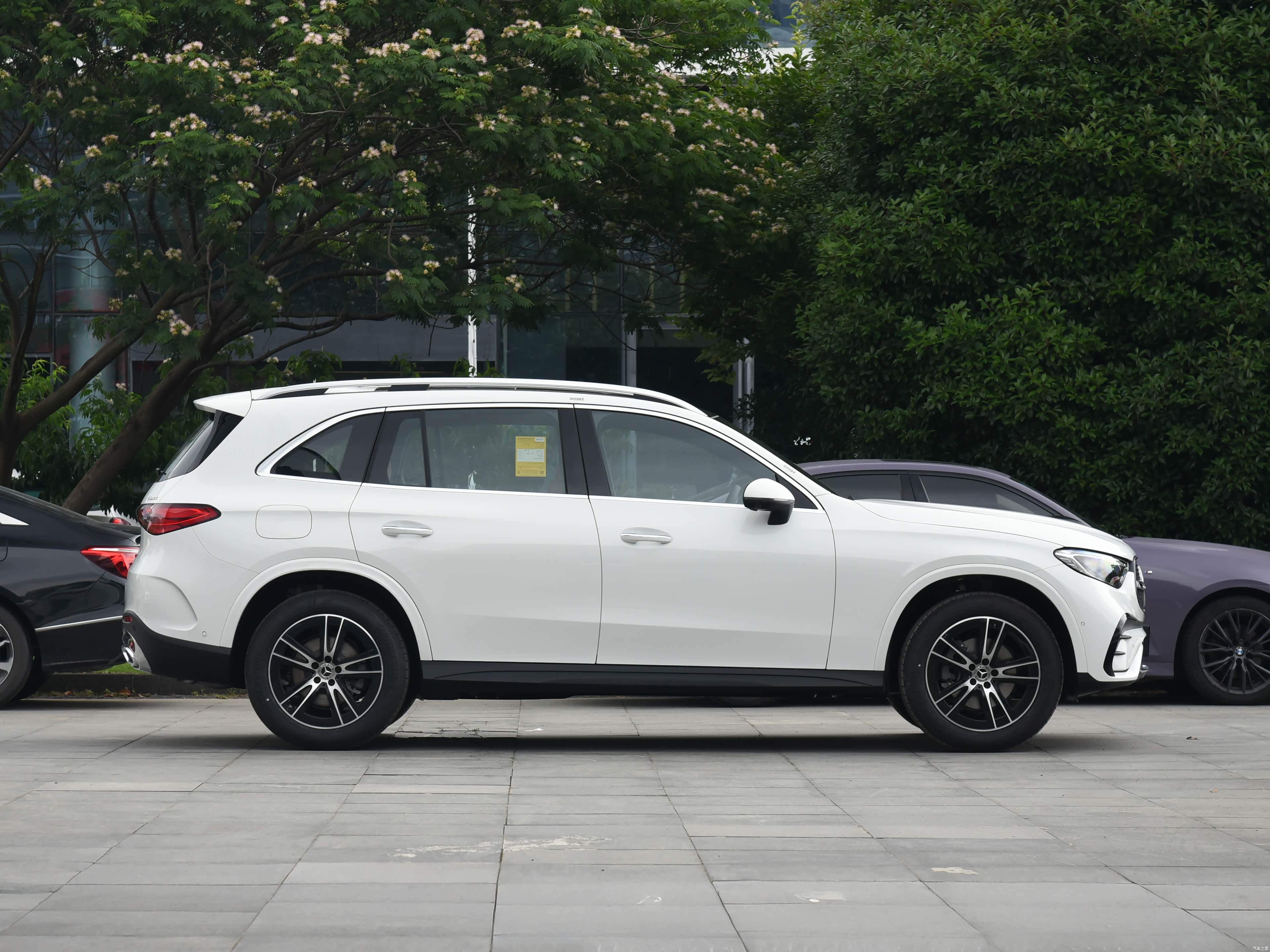 Mercedes-Benz GLC, миниатюра 8