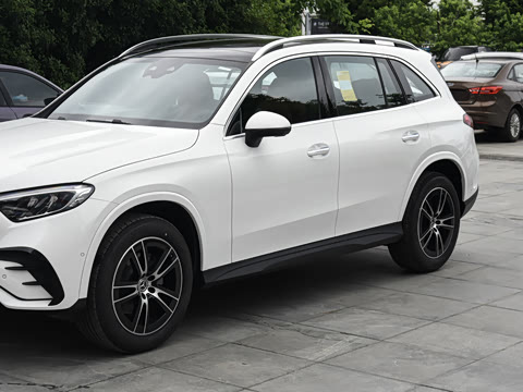 2026�� �Ŀ� GLC 260 L 4MATIC ������