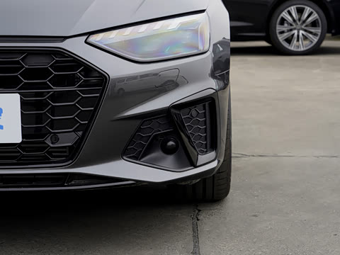 2026�� 200���������� 40 TFSI ���������� B&O ��ҹ��