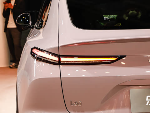 2025�� 60kWh ������