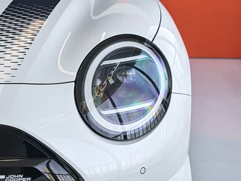 2026�� 463km COOPER SE ������