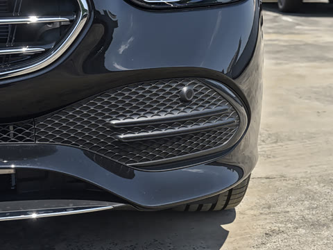 2026�� �Ŀ� C 260 L