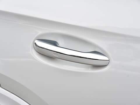 2026�� GLC 300 L 4MATIC ������