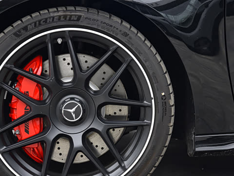 2026�� AMG A 45 S 4MATIC+