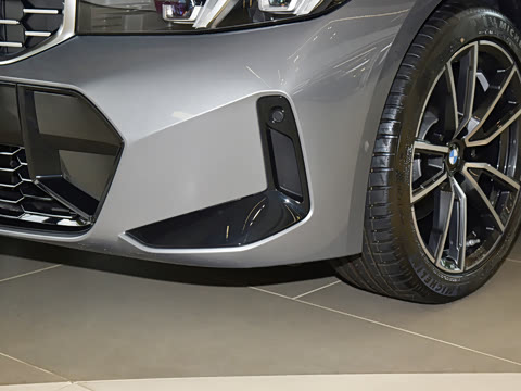 2026�� 325Li M�˶���װ