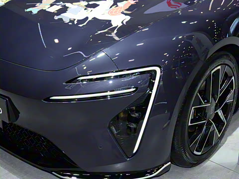 2025�� Ultra���̰�