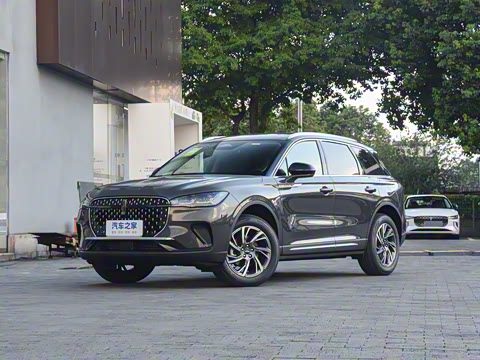 2025�� 2.0T ����������