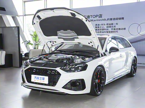 2024��  RS4 Avant ȼ���