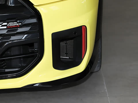 2025�� JOHN COOPER WORKS