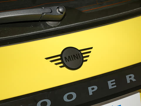 2025�� JOHN COOPER WORKS