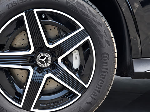2026�� �Ŀ� GLC 260 4MATIC ����SUV