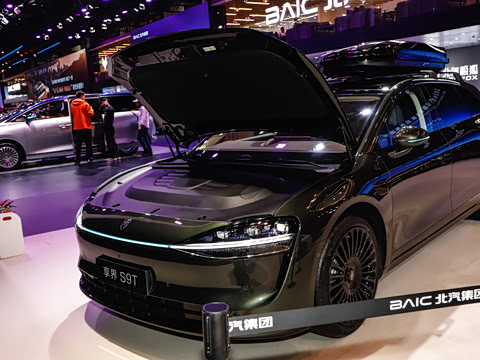 2025�� ���� Ultra�������� (896�߼����״