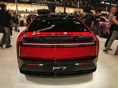 2025�� 750 ���� Max