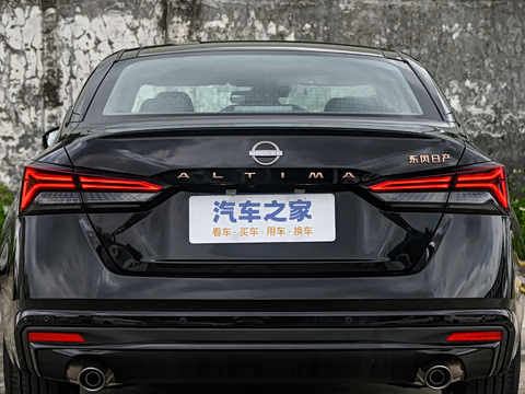 2025�� 2.0L SV �ڽ��