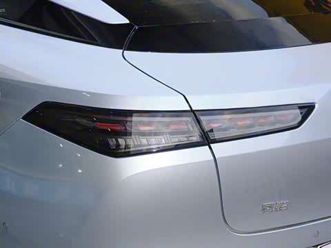 2025�� 710 Max��