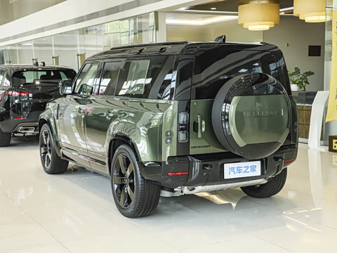 2026�� 110 3.0T X-Dynamic SE