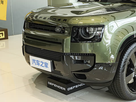 2026�� 110 3.0T X-Dynamic SE