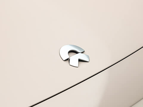 2025�� 100kWh Touring