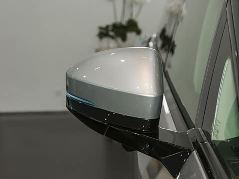 2026�� ���� 750 Ultra