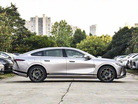 2026�� ������������� 730������