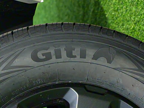 2025�� 210KM ����Ultra��