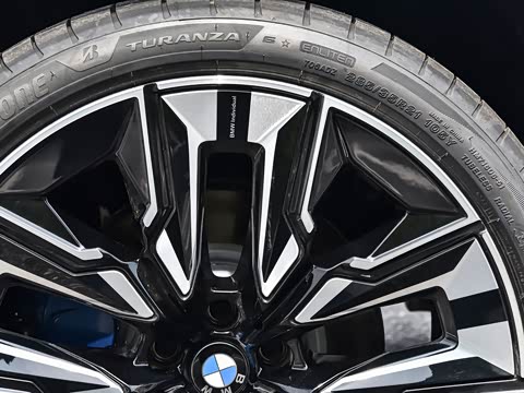2026�� xDrive30L ������ M�˶���ҹ��װ