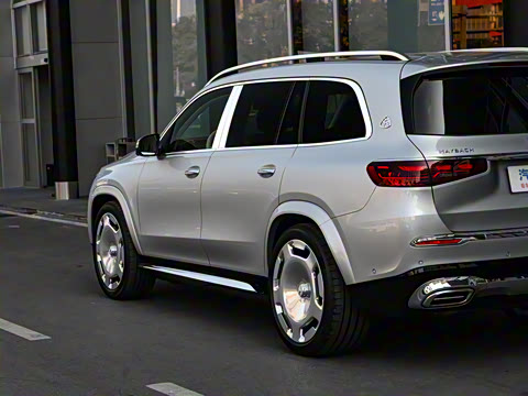 2026�� GLS 480 4MATIC ���ݰ�