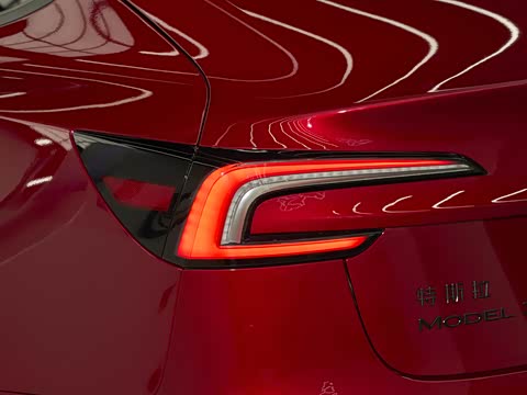 2025�� �Ŀ� ����������