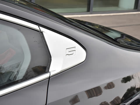 2026�� �Ŀ� 530Li ������ ������װ