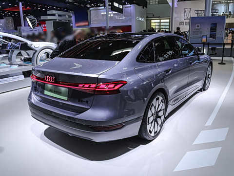 2026�� quattro Ǭ���Ǽݰ�