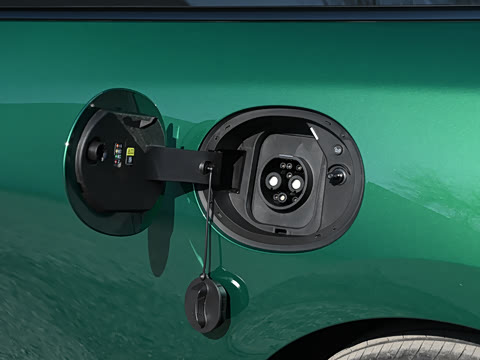 2026�� 466km COOPER E ������