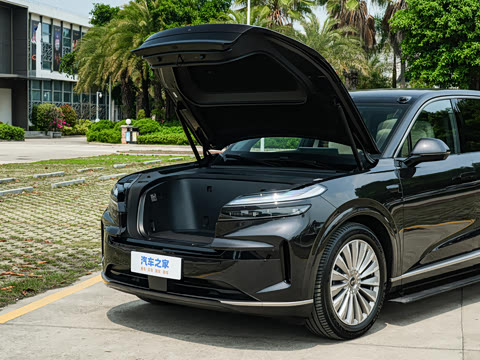 2026�� Ultra+ ������