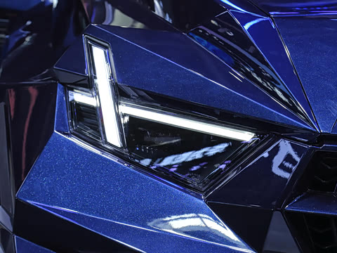 2025�� M900 ������