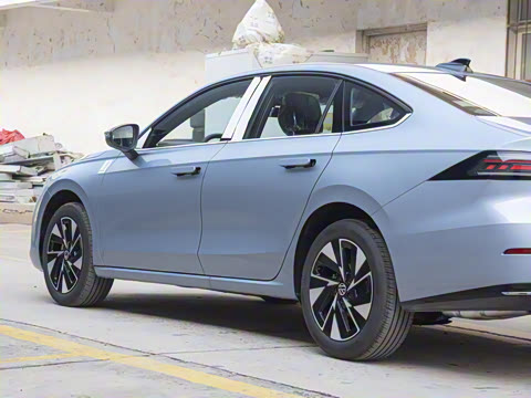 2026�� L 300TSI DSG ��Ӣ��