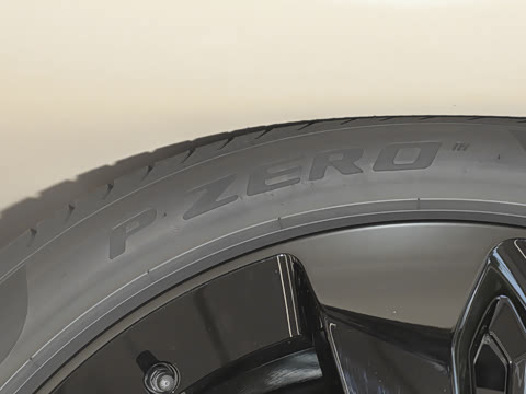 2024�� 4.0T V8 �ŶȰ�