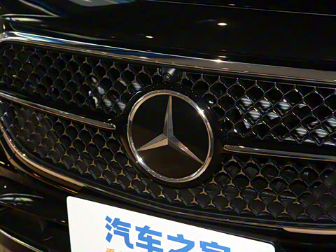 2026�� E 300 L ʱ���˶���