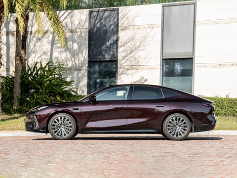 2026�� 225km EM-P Զ�����ǺӰ�+ҫҹ��װ