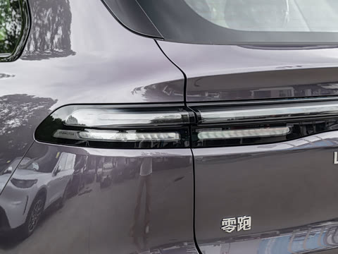 2027�� 660������
