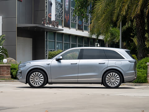 2026�� Ultra+ ������