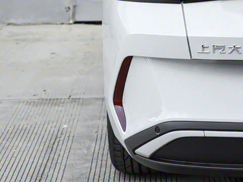 2026�� ���L 300TSI ����