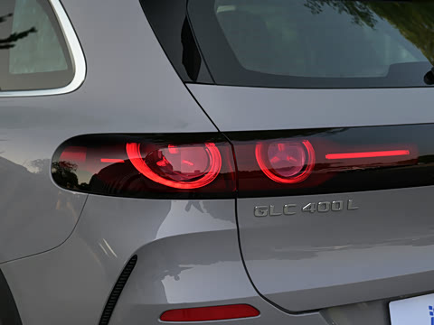 2026�� ����� 400 L 4MATIC