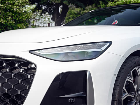 2026�� 2.0T quattro ������