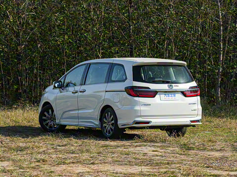 2026�� 2.0L e:HEV ��������