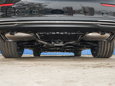 2026�� �Ŀ� E 300 L ʱ����