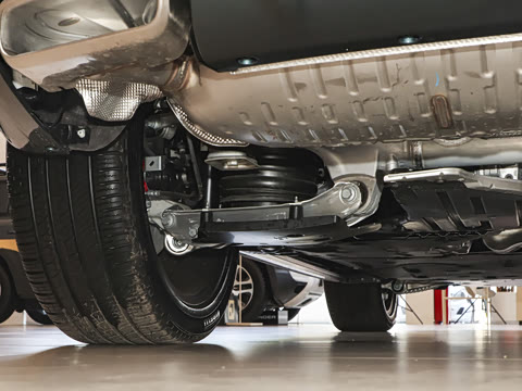 2025�� 400PS Dynamic SE