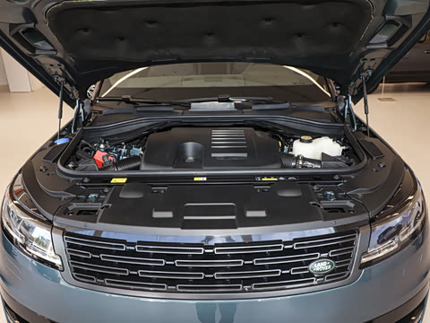 2025�� 400PS Dynamic SE