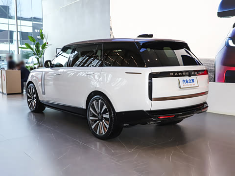 2025�� 4.4 V8 SV���ٴ����ӳ��� 4��