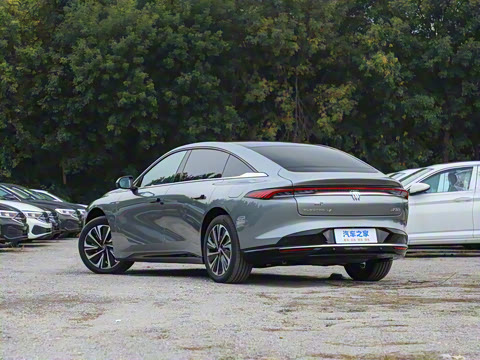 2025�� ������